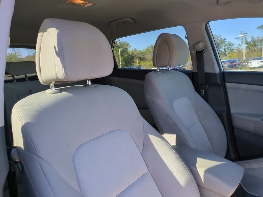 Thumbnail: 2017 Hyundai Tucson - 8