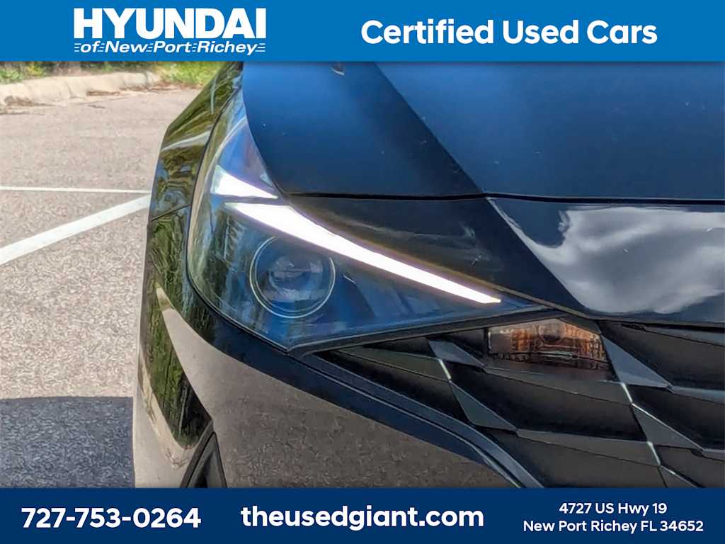 Thumbnail: 2023 Hyundai Elantra - 9