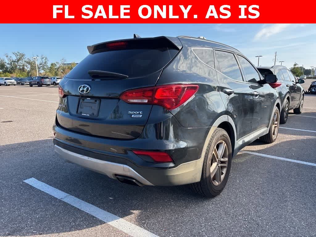 Thumbnail: 2017 Hyundai Santa Fe - 3