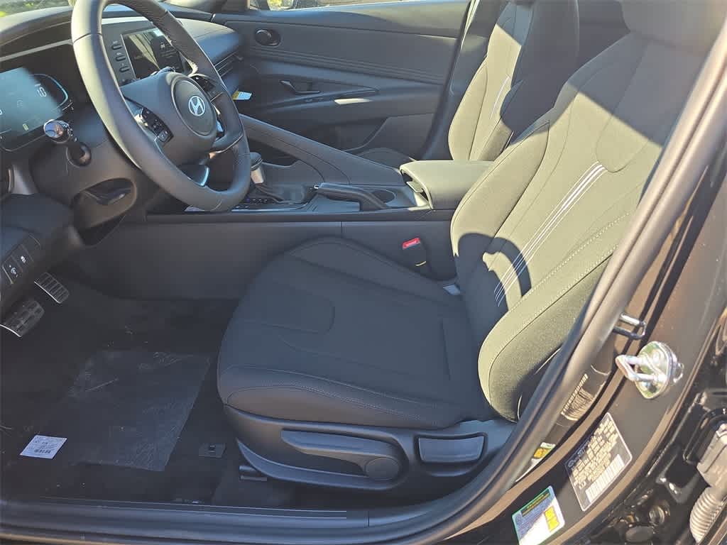 Thumbnail: 2026 Hyundai Elantra - 16