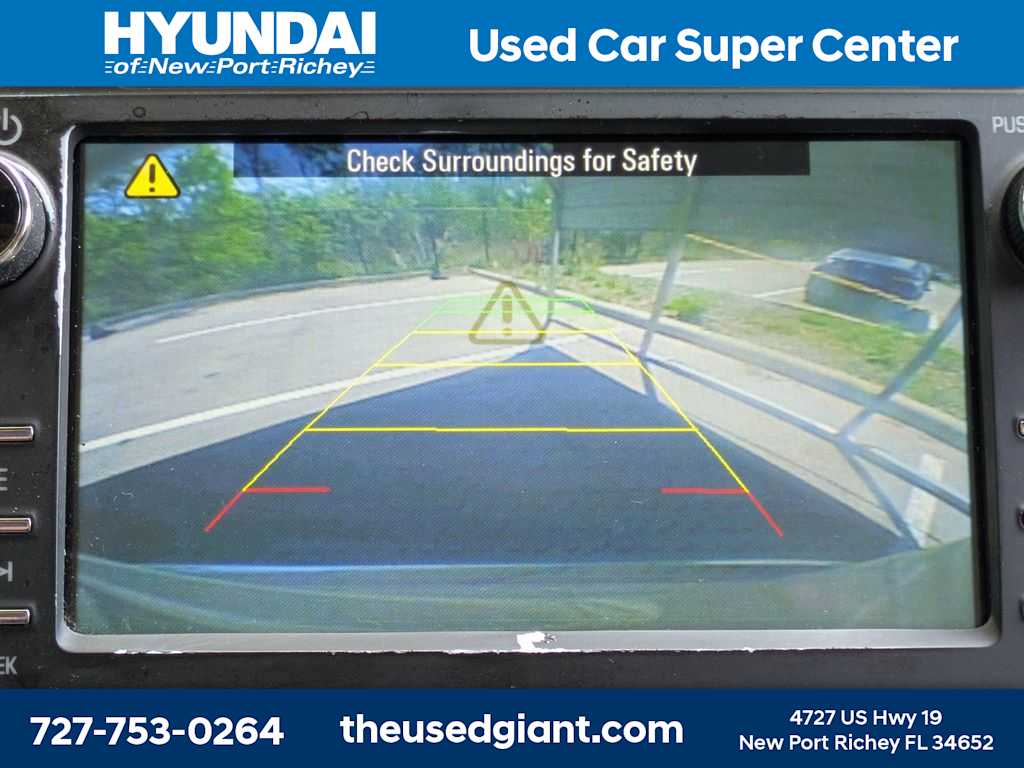 Thumbnail: 2015 GMC Acadia - 28