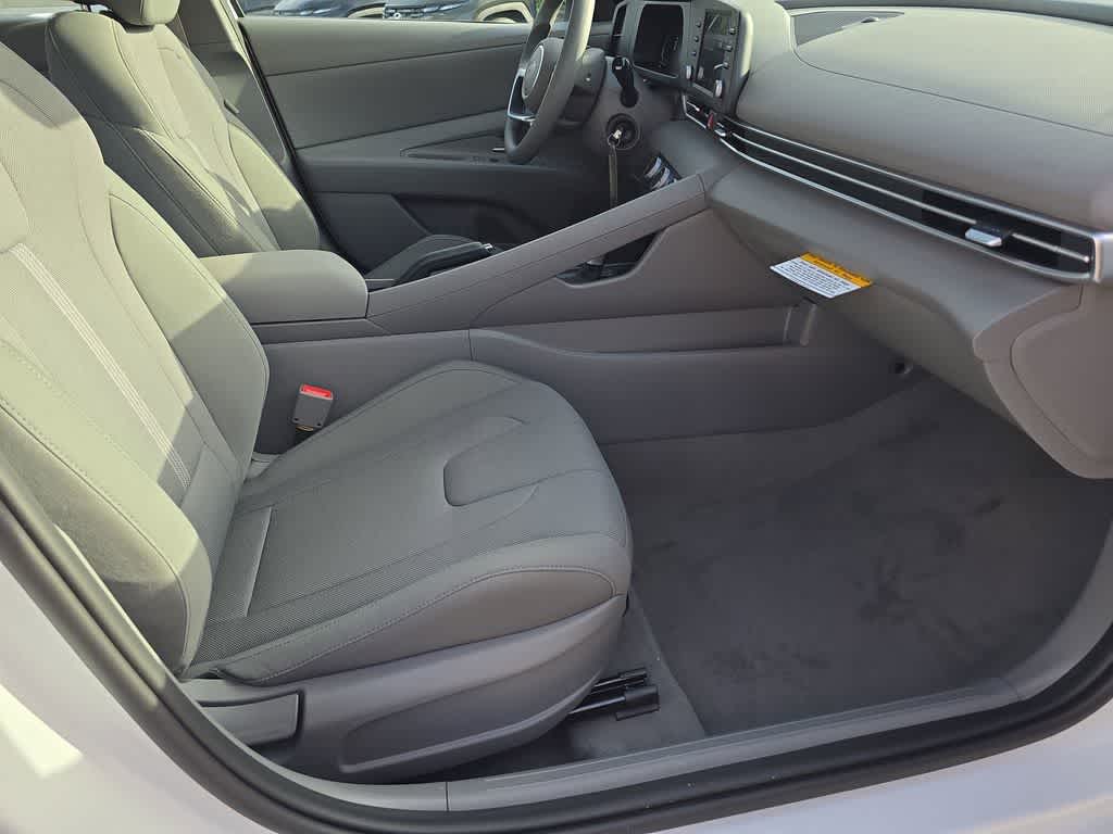 Thumbnail: 2026 Hyundai Elantra - 22