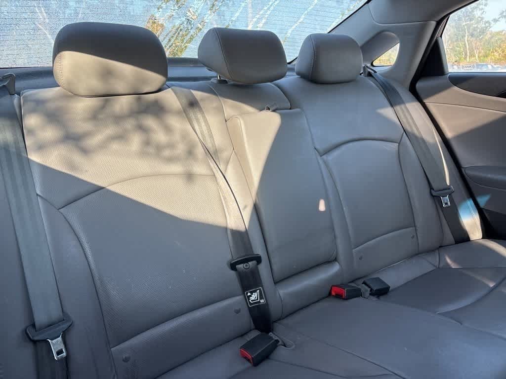 Thumbnail: 2011 Hyundai Sonata - 10