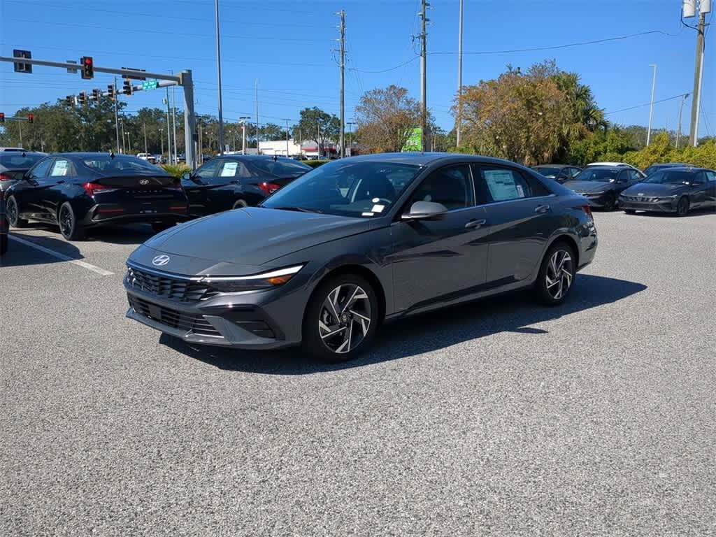 New 2026 Hyundai Elantra Limited Sedan