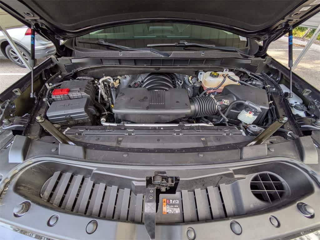 Thumbnail: 2023 Chevrolet Tahoe - 16