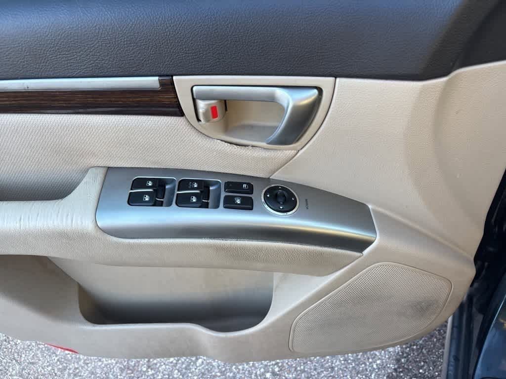 Thumbnail: 2012 Hyundai Santa Fe - 9