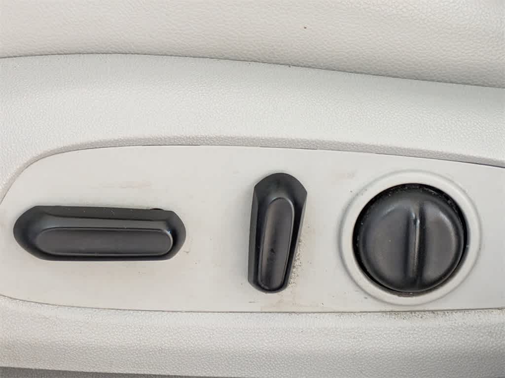 Thumbnail: 2020 GMC Acadia - 26