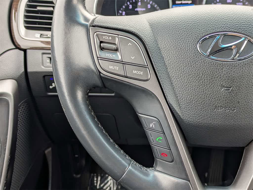 Thumbnail: 2017 Hyundai Santa Fe - 31