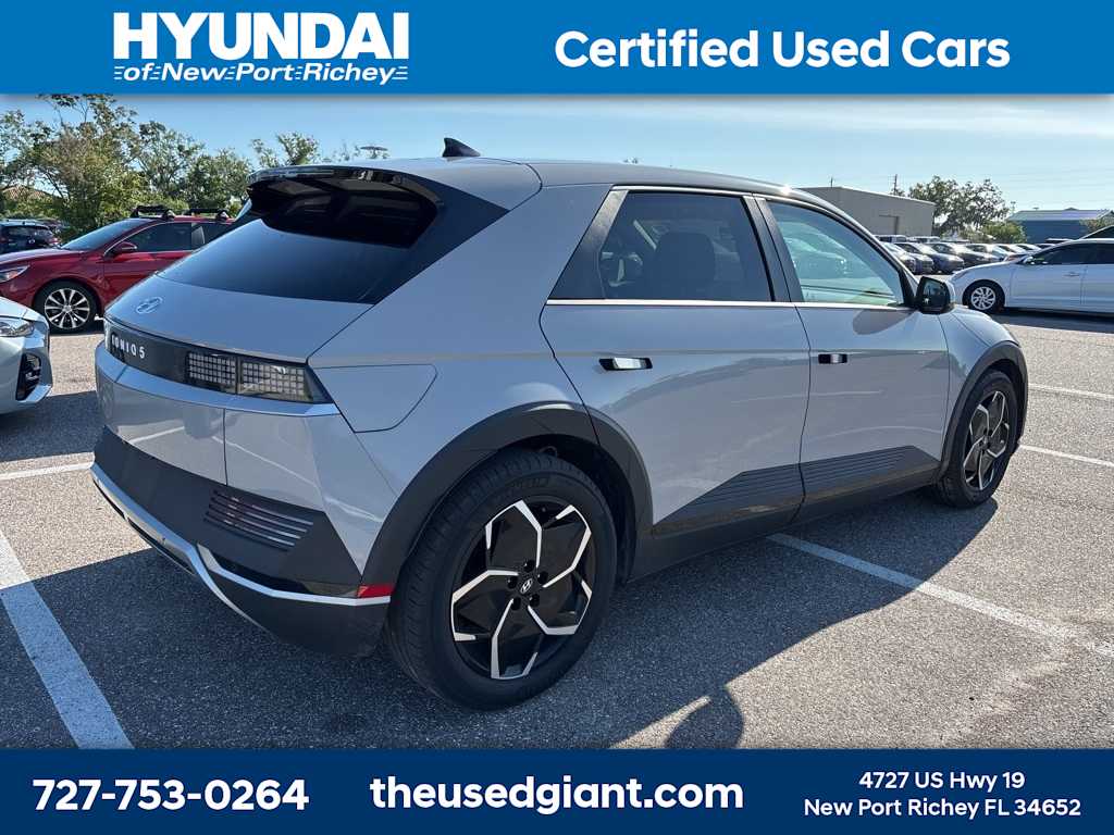 Thumbnail: 2022 Hyundai Ioniq 5 - 4