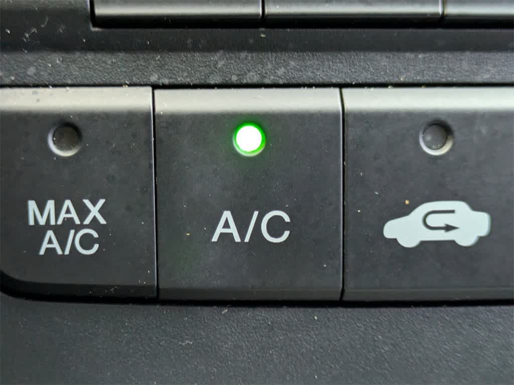 Thumbnail: 2011 Honda CR-V - 21