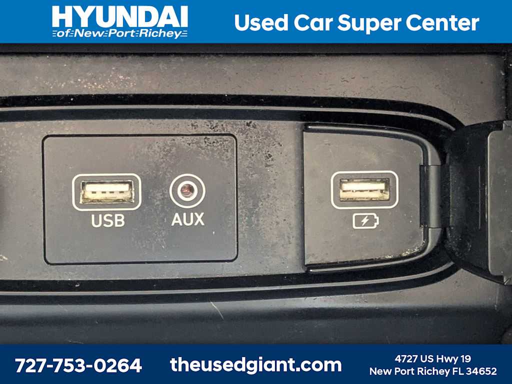 Thumbnail: 2020 Hyundai Santa Fe - 25