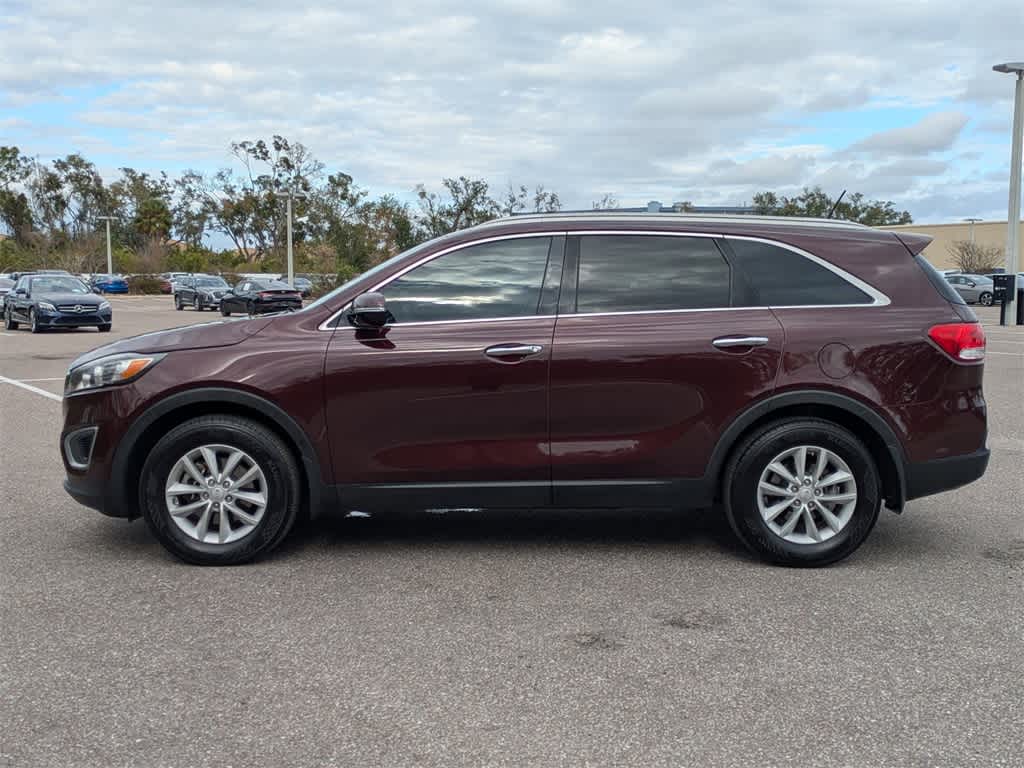 Thumbnail: 2017 Kia Sorento - 2