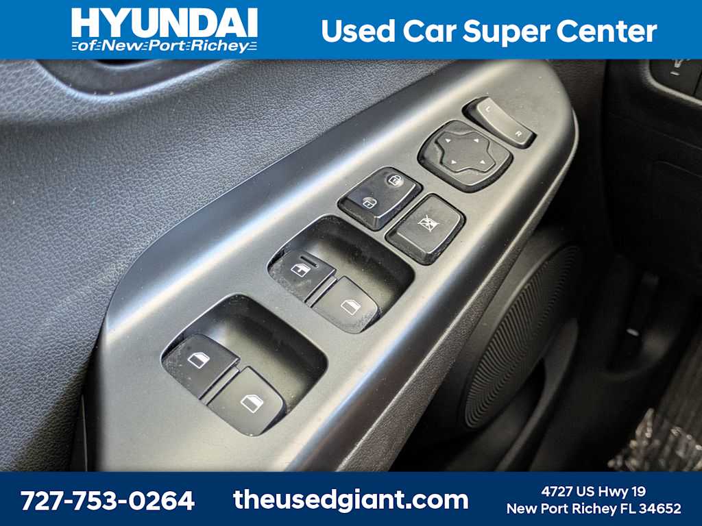 Thumbnail: 2021 Hyundai Kona - 25