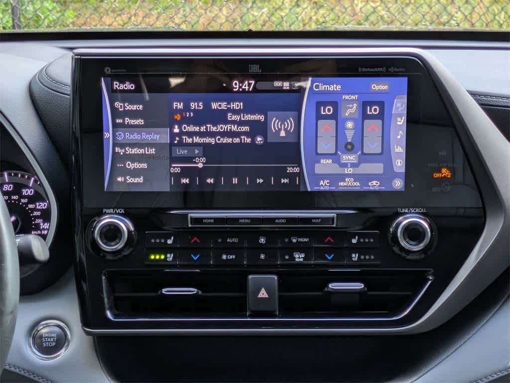 Thumbnail: 2022 Toyota Highlander - 24