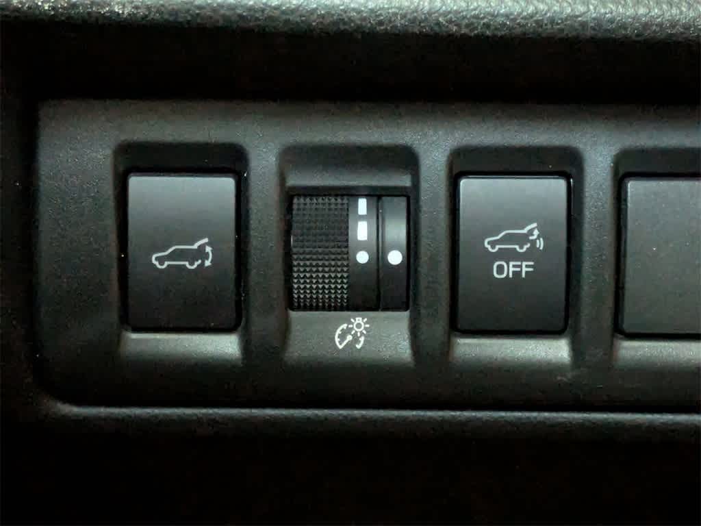 Thumbnail: 2025 Subaru Outback - 32