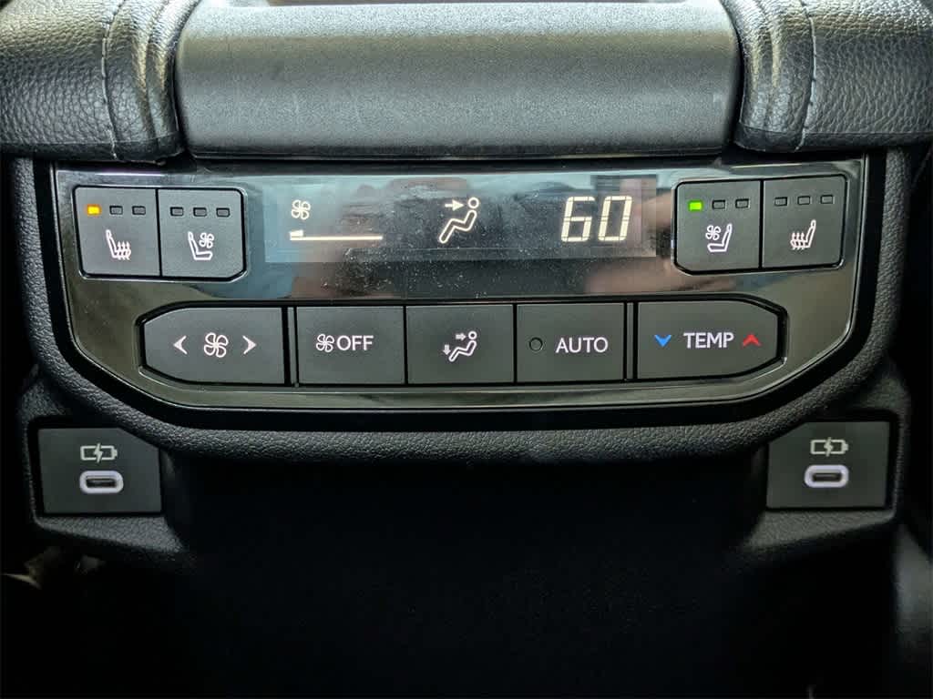 Thumbnail: 2024 Toyota Grand Highlander - 21