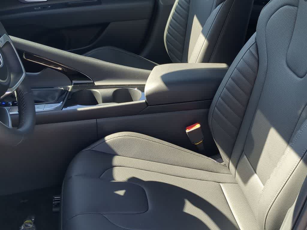 Thumbnail: 2026 Hyundai Elantra - 17