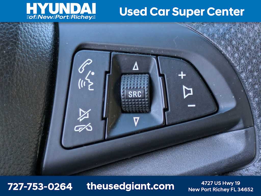 Thumbnail: 2011 Chevrolet Cruze - 25