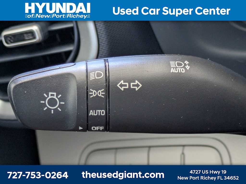 Thumbnail: 2023 Hyundai Venue - 26