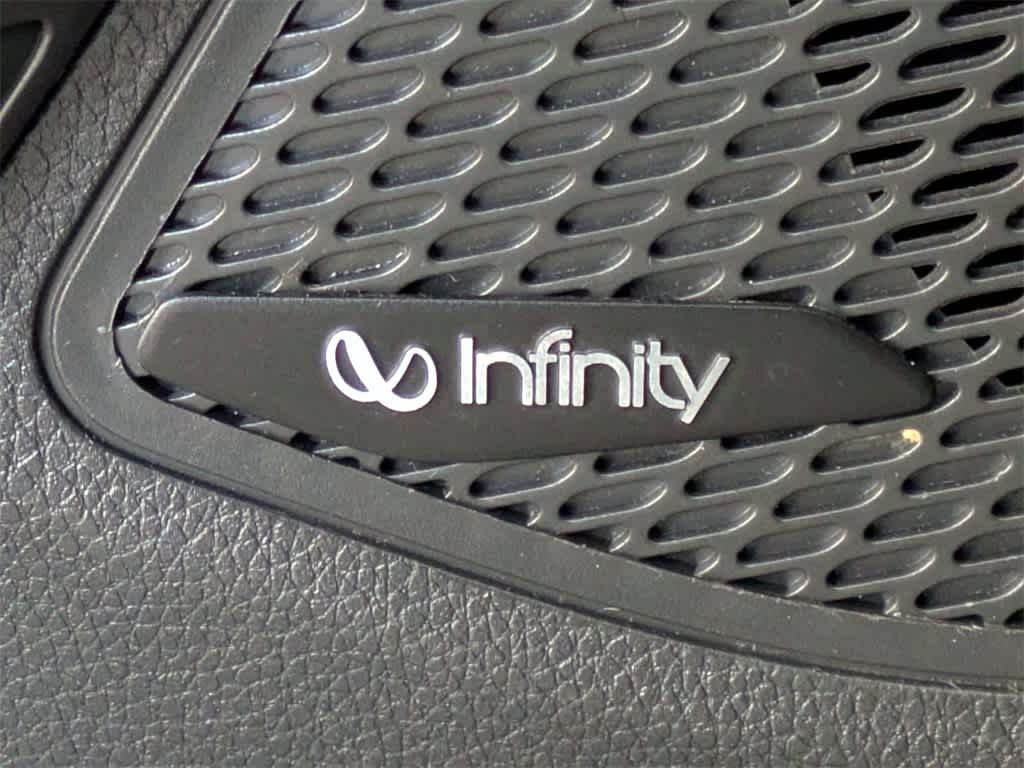 Thumbnail: 2015 Hyundai Santa Fe - 33