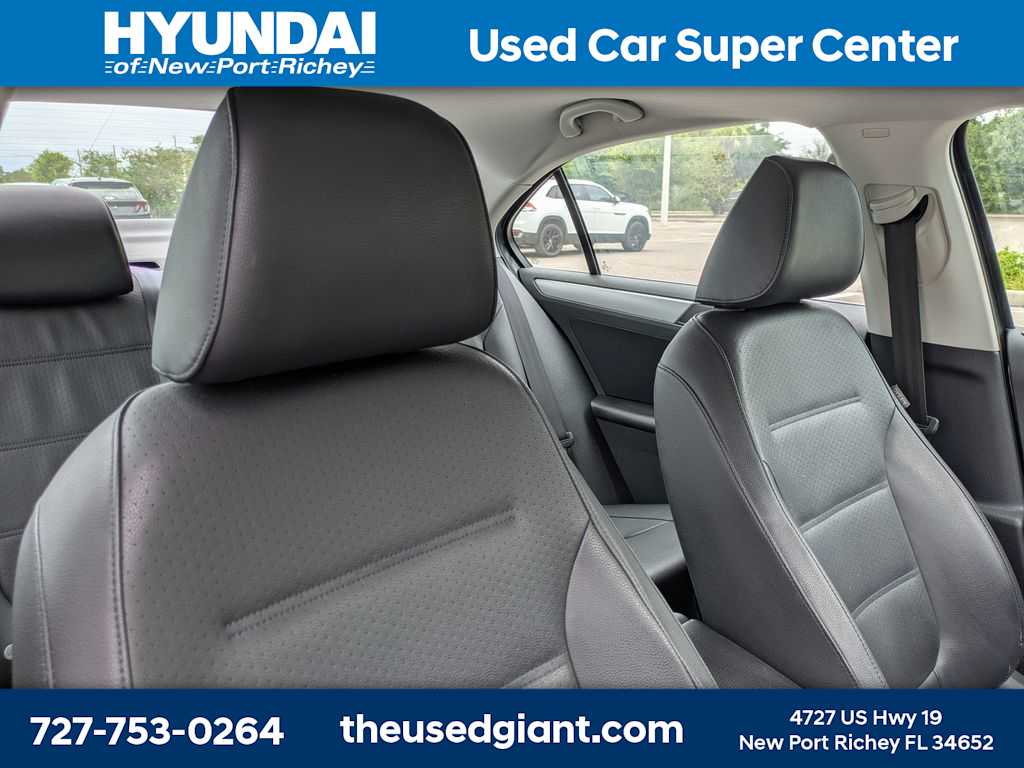 Thumbnail: 2014 Volkswagen Jetta - 6