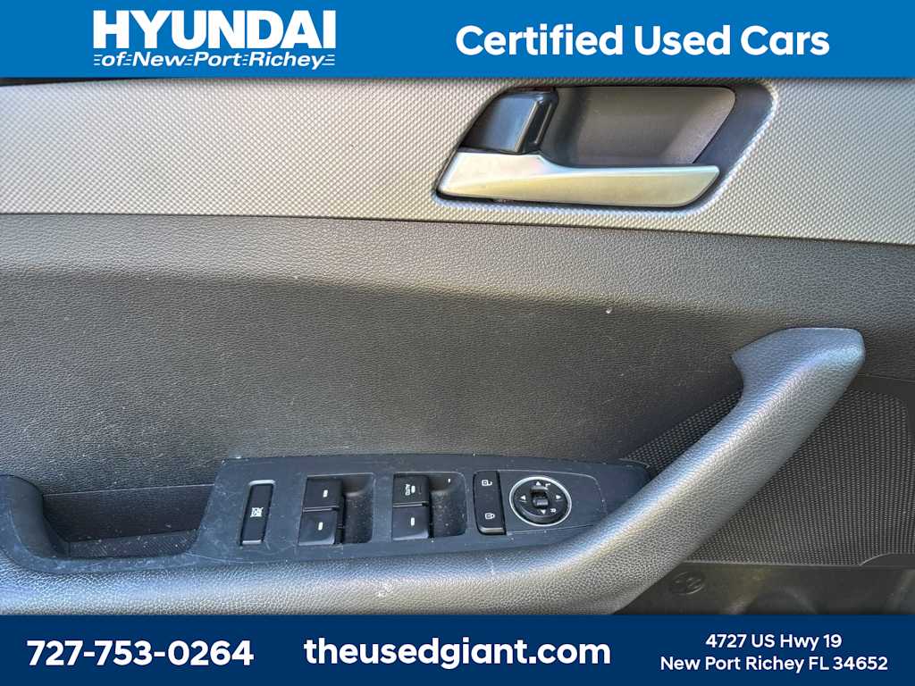 Thumbnail: 2019 Hyundai Sonata - 9