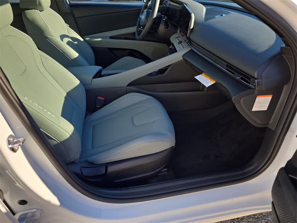 Thumbnail: 2026 Hyundai Elantra - 22