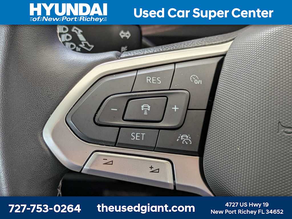 Thumbnail: 2022 Volkswagen Tiguan - 33