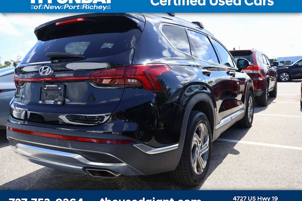 2022 Hyundai Santa Fe SEL 3