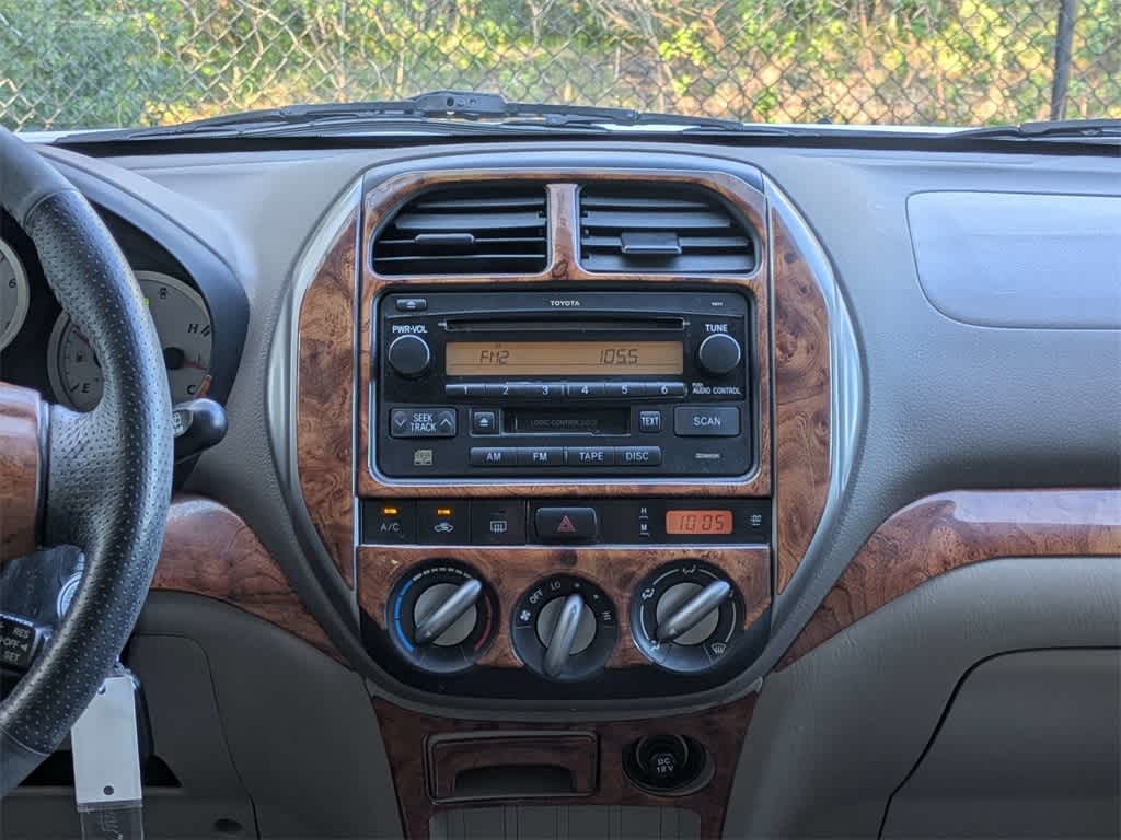 Thumbnail: 2004 Toyota RAV4 - 20