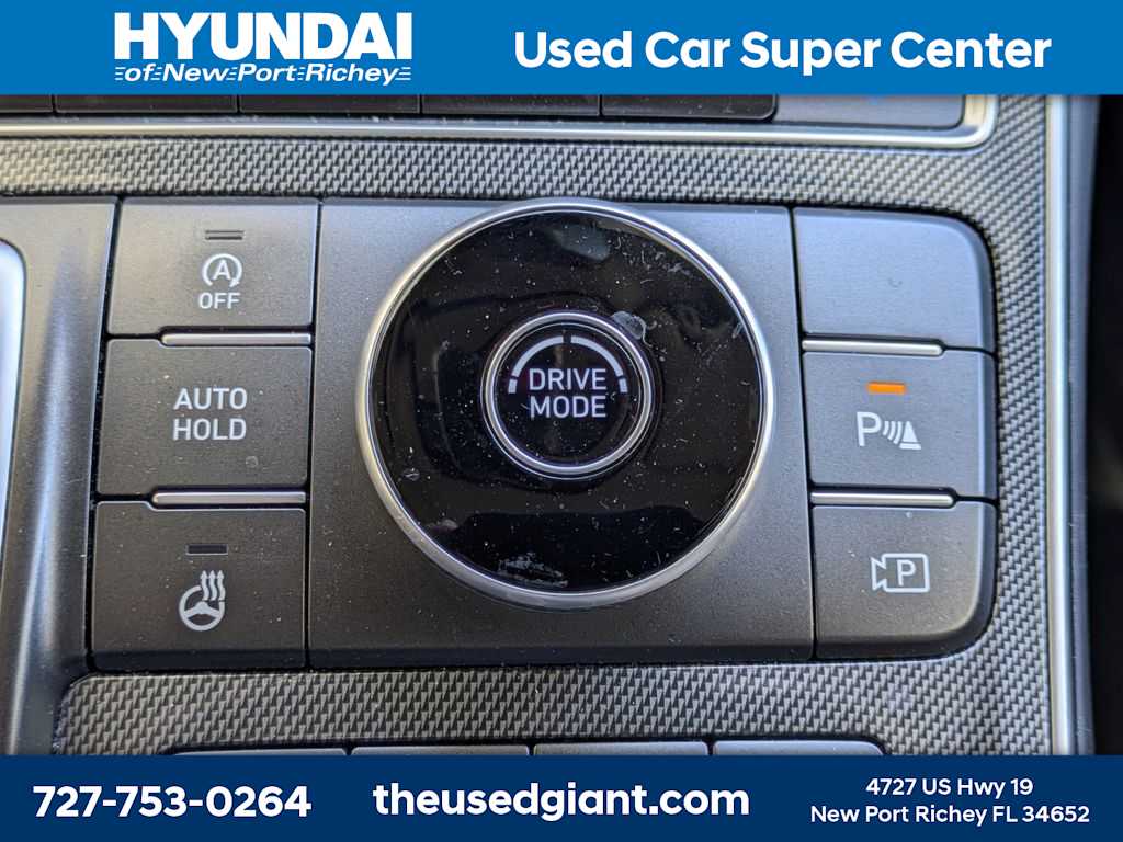 Thumbnail: 2023 Hyundai Santa Fe - 31