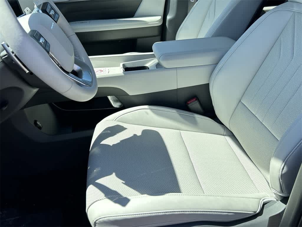 Thumbnail: 2025 Hyundai Santa Fe - 13