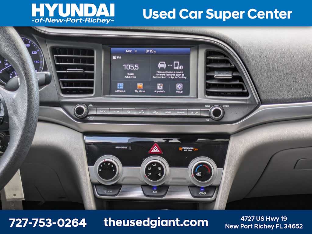 Thumbnail: 2019 Hyundai Elantra - 17