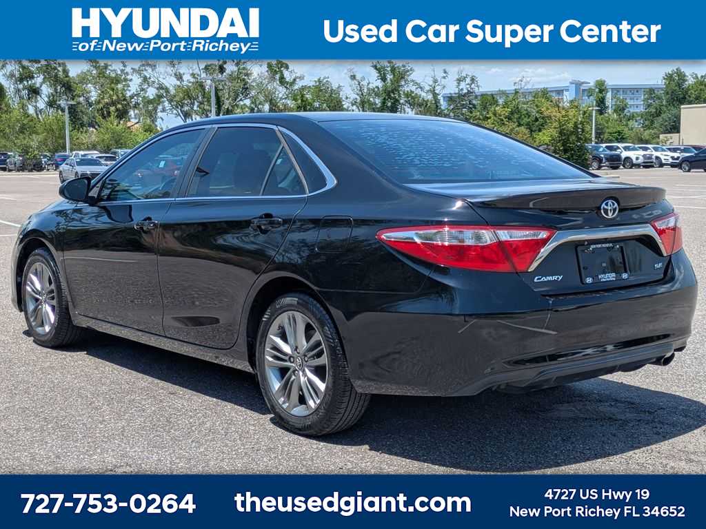 Thumbnail: 2016 Toyota Camry - 3