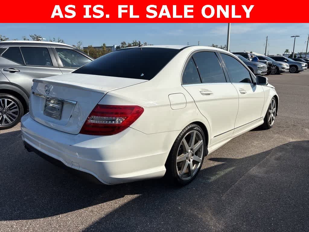 Thumbnail: 2014 Mercedes-Benz C-Class - 3