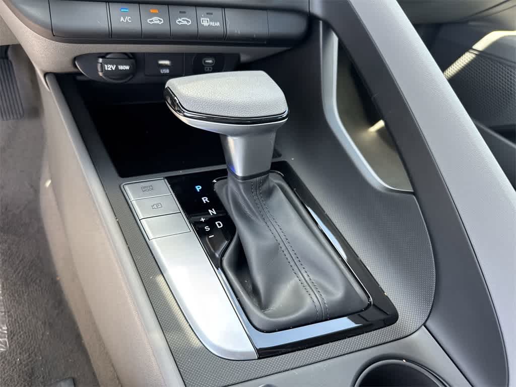 Thumbnail: 2025 Hyundai Elantra - 26