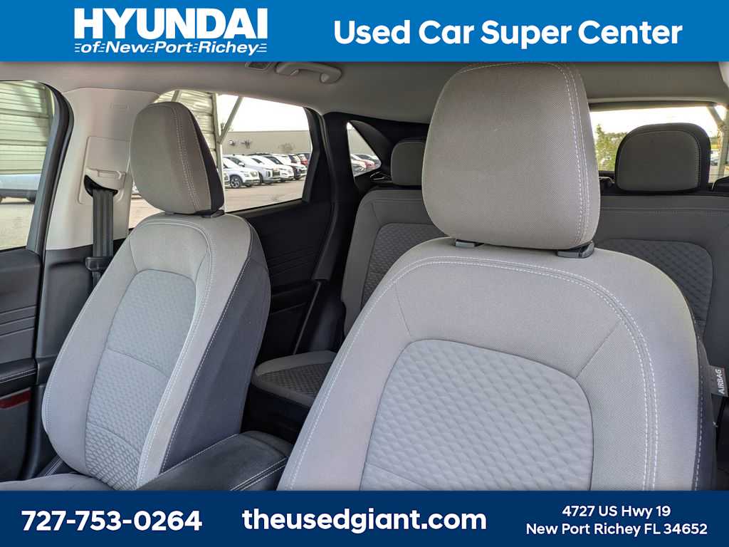 Thumbnail: 2021 Ford Escape - 7