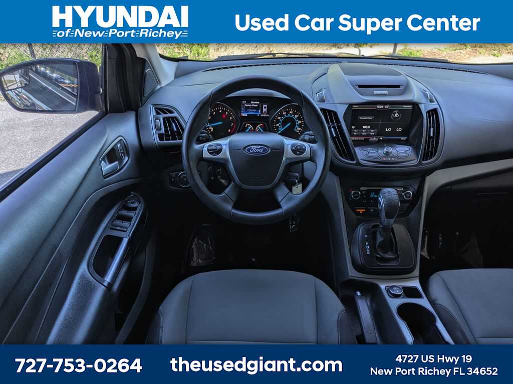 Thumbnail: 2015 Ford Escape - 18