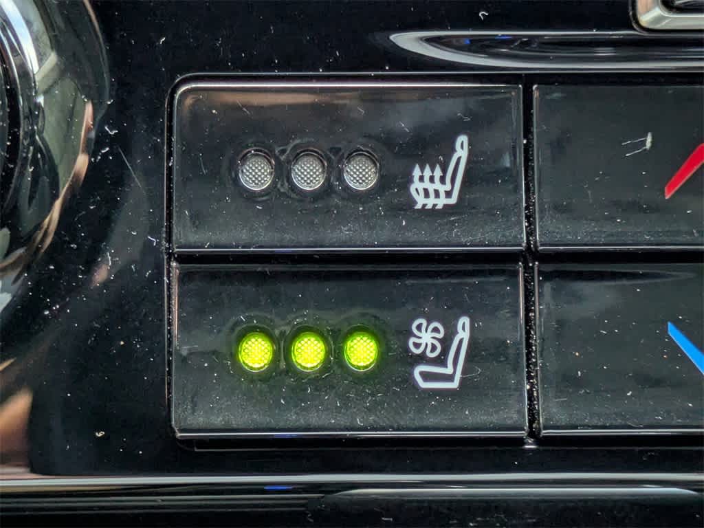 Thumbnail: 2022 Toyota Highlander - 31