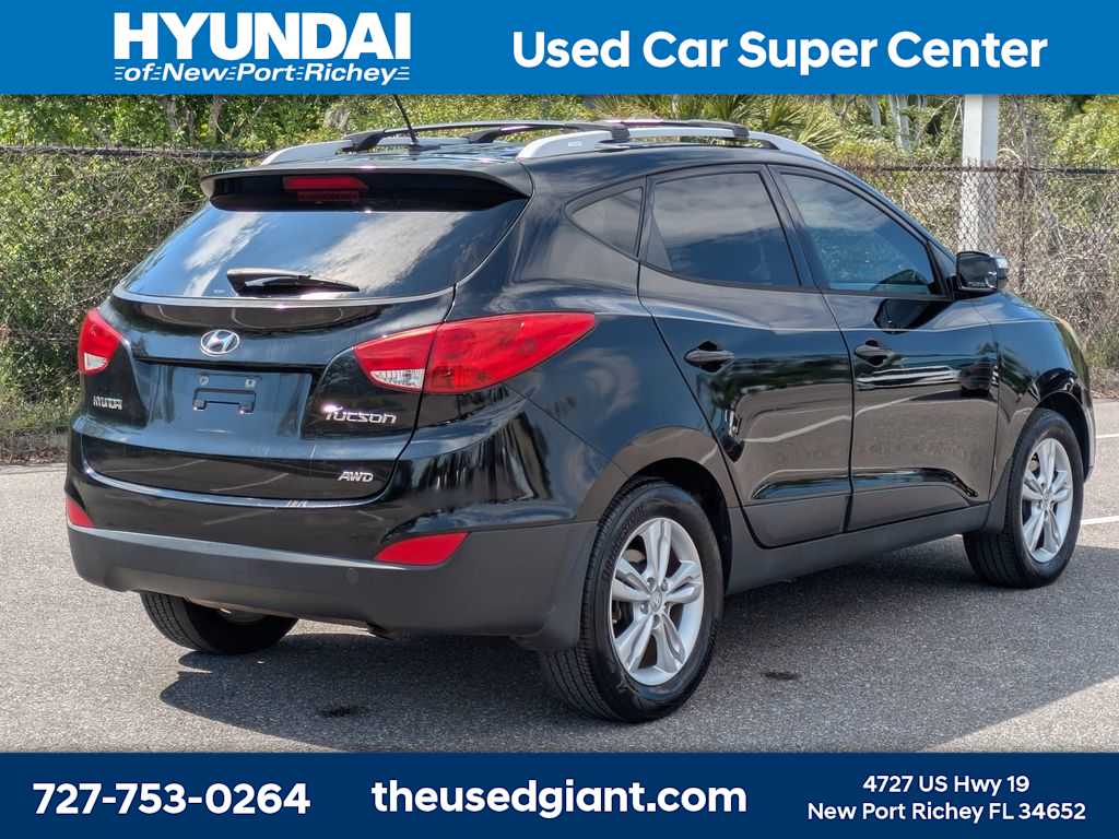 Thumbnail: 2013 Hyundai Tucson - 5