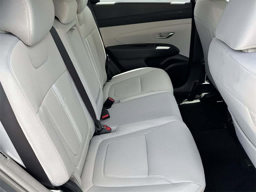 2025 Hyundai Tucson SEL 18