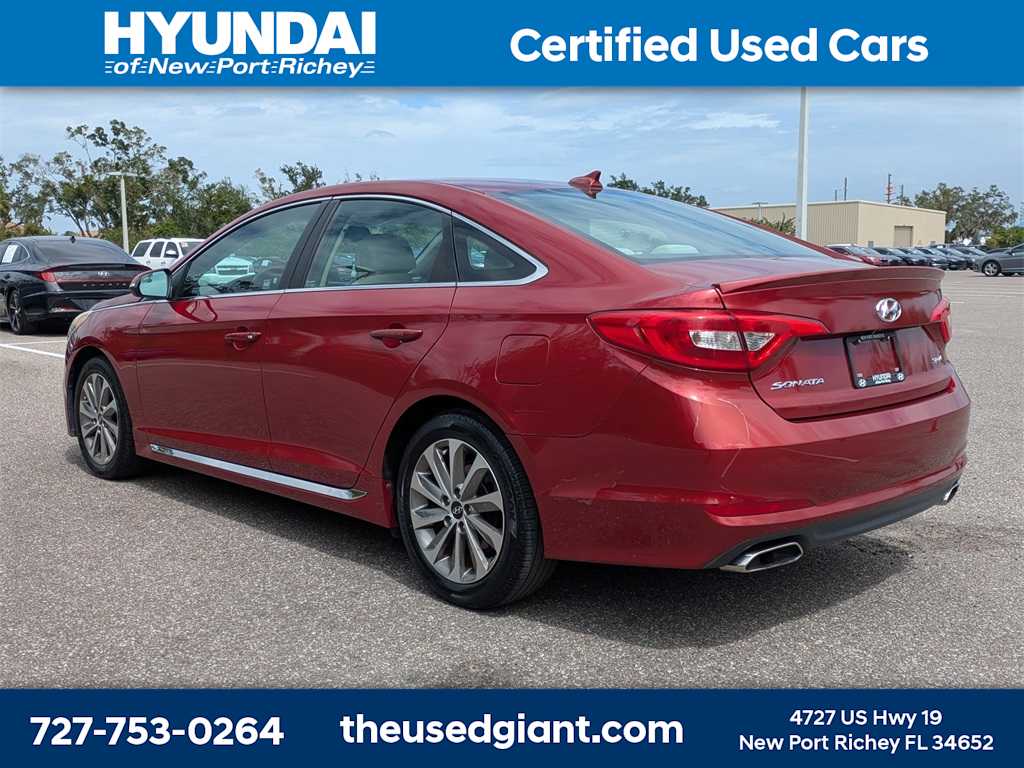 Thumbnail: 2015 Hyundai Sonata - 3