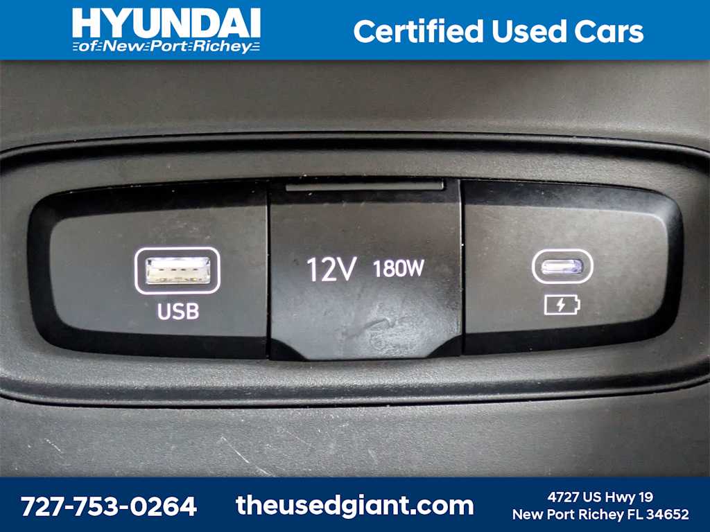 Thumbnail: 2023 Hyundai Venue - 22