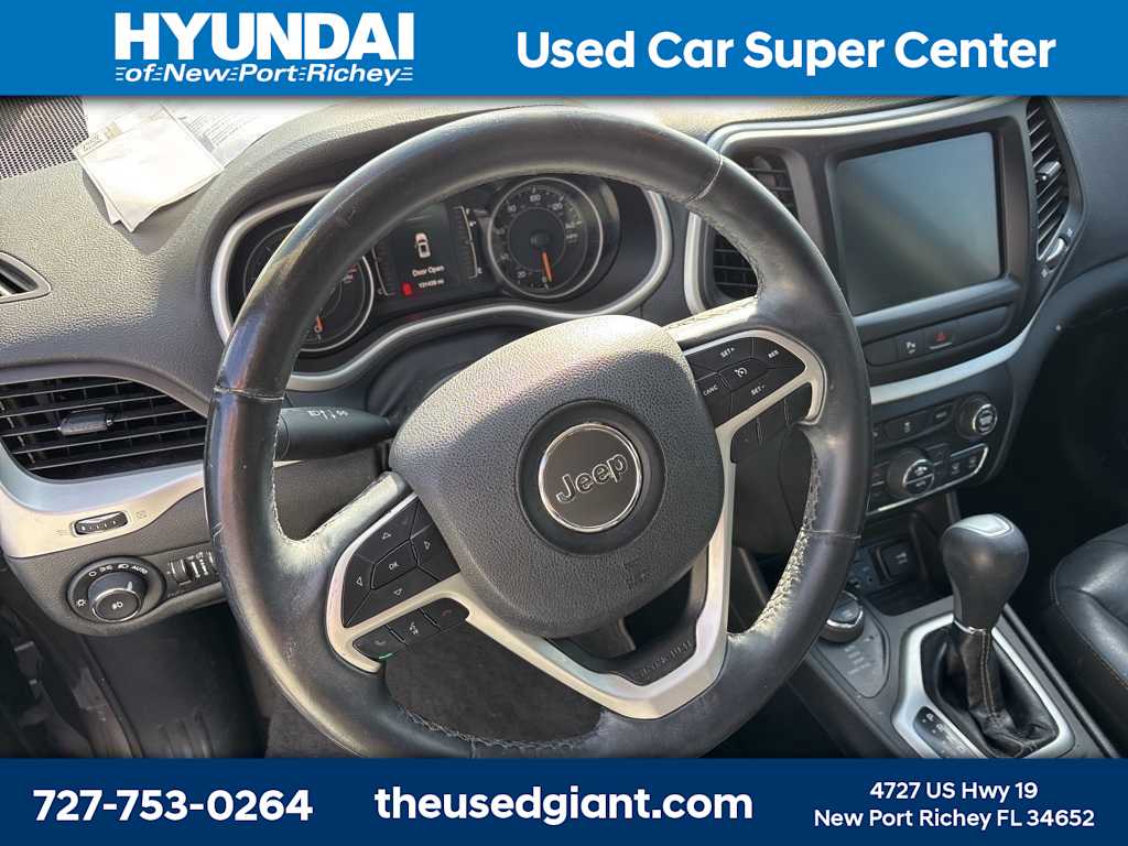 Thumbnail: 2018 Jeep Cherokee - 12