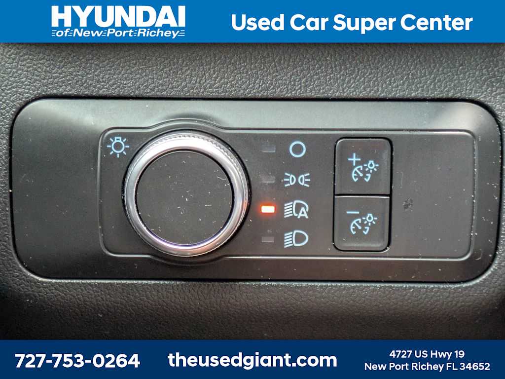 Thumbnail: 2021 Ford Escape - 28