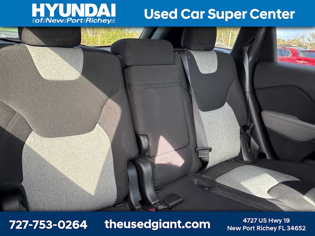 Thumbnail: 2014 Jeep Cherokee - 9