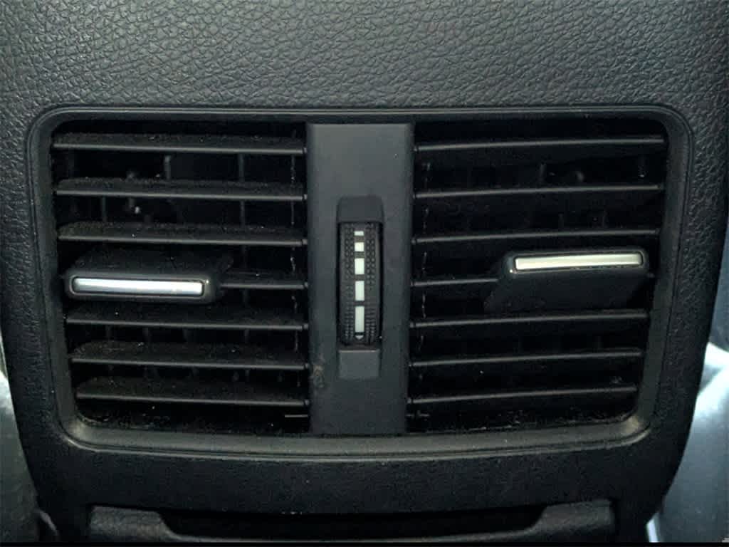 Thumbnail: 2018 Mercedes-Benz CLA - 14