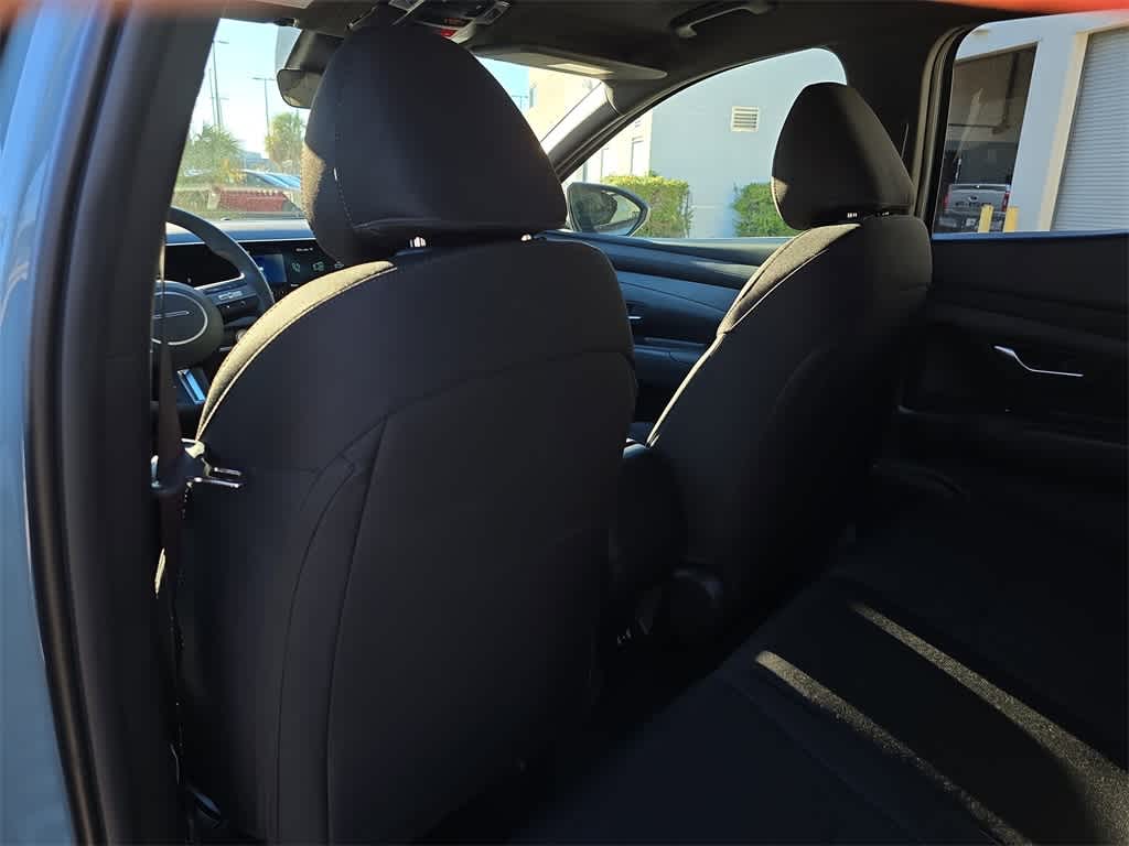 Thumbnail: 2026 Hyundai Santa Cruz - 18