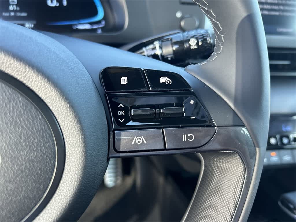 2025 Hyundai Elantra Sport 22