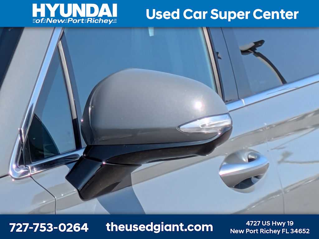 Thumbnail: 2023 Hyundai Santa Fe - 11